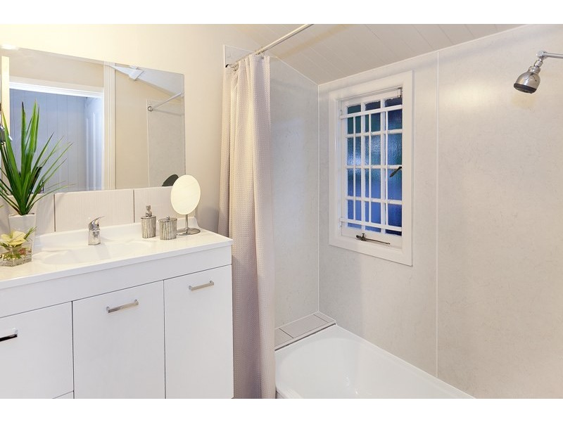 74 Hawdon Street, Wilston QLD 4051