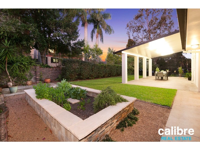 69 Flockton Street, Stafford Heights QLD 4053