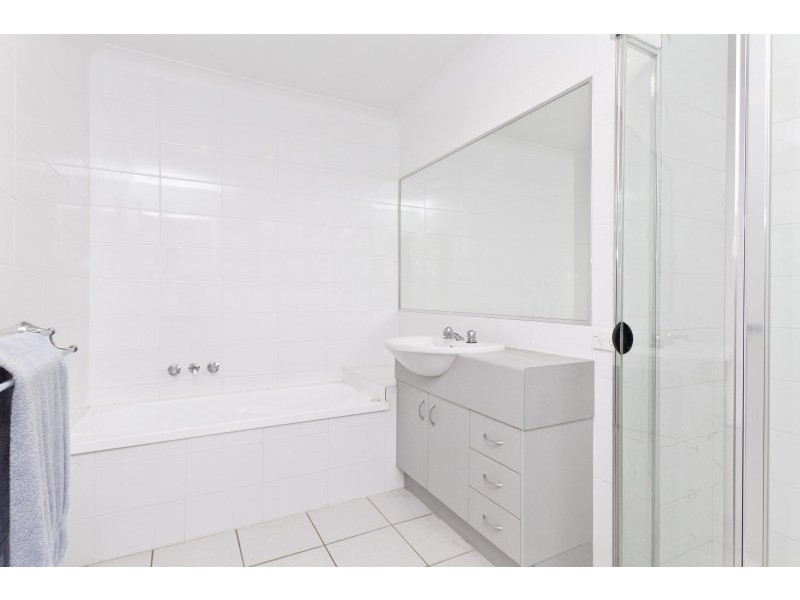 1 Adab Close, Boronia Heights QLD 4124