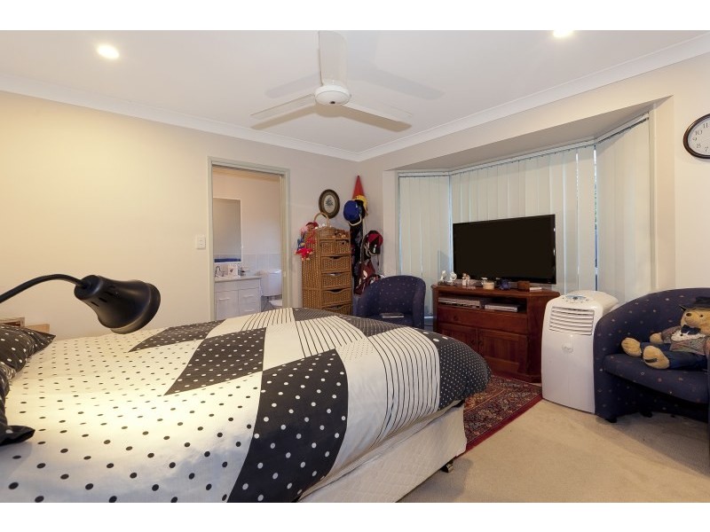 6 Cedar Place, The Gap QLD 4061