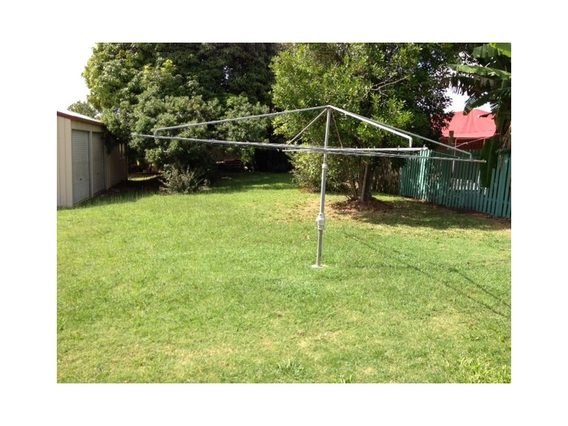 24 Macquarie Street, Silkstone QLD 4304