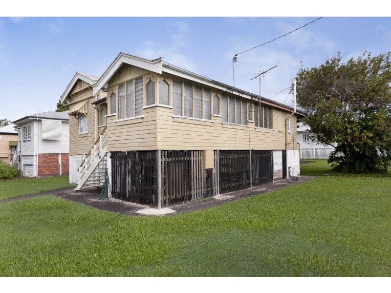 96 Dunellan Street, Greenslopes QLD 4120