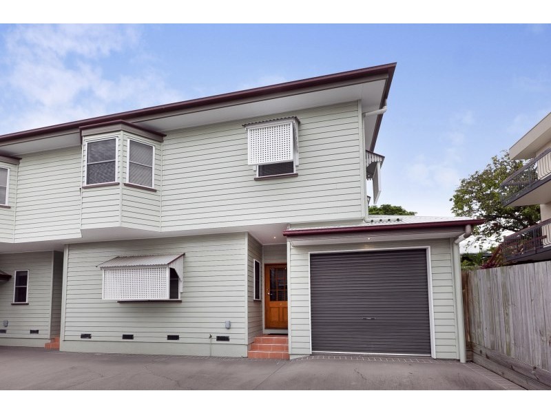 2/33 St Leonards Street, Coorparoo QLD 4151