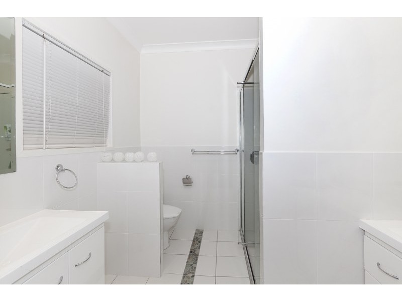 2/33 St Leonards Street, Coorparoo QLD 4151