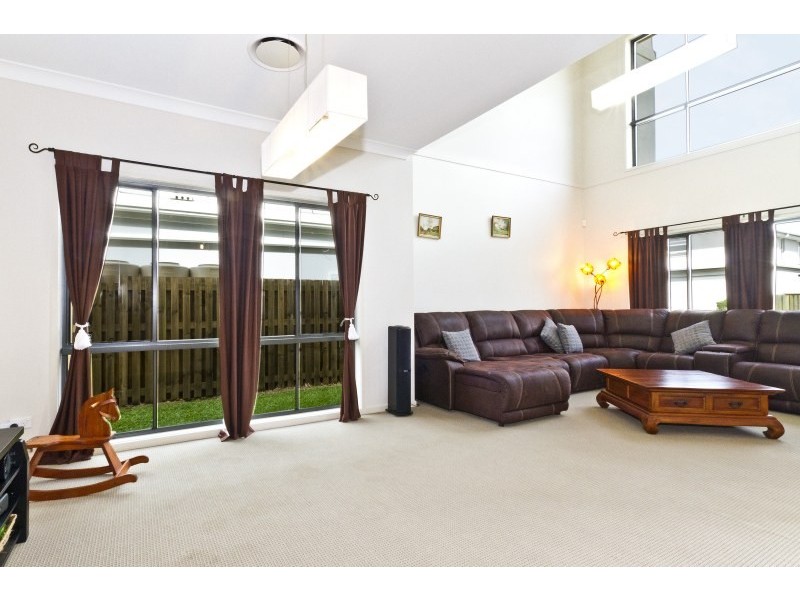 34 Petrie Crescent, Aspley QLD 4034