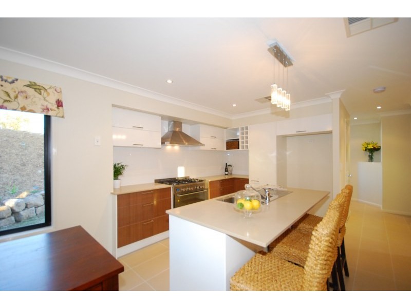 77 Corymbia Crescent, Anstead QLD 4070