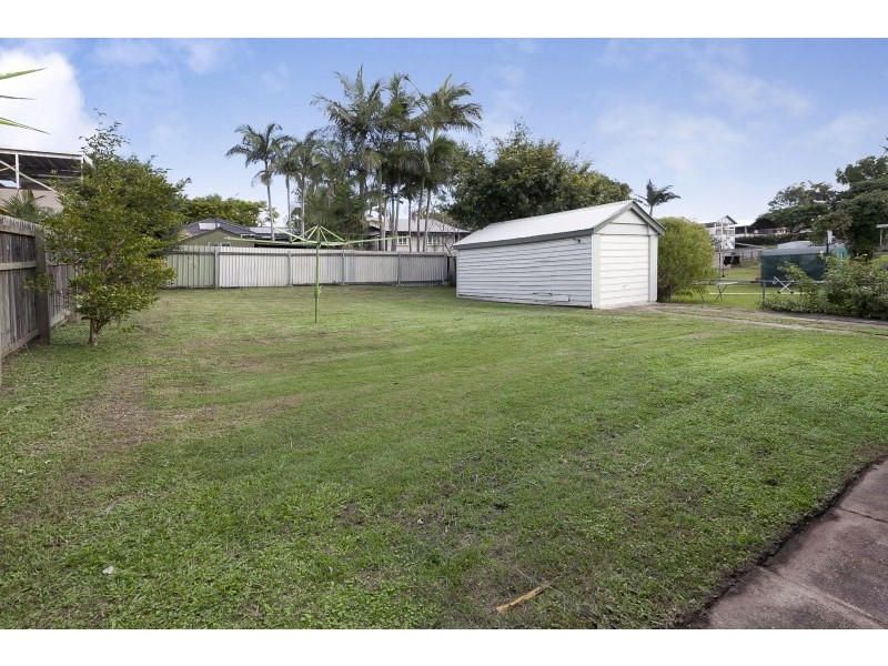 61 Tenth Avenue, Kedron QLD 4031