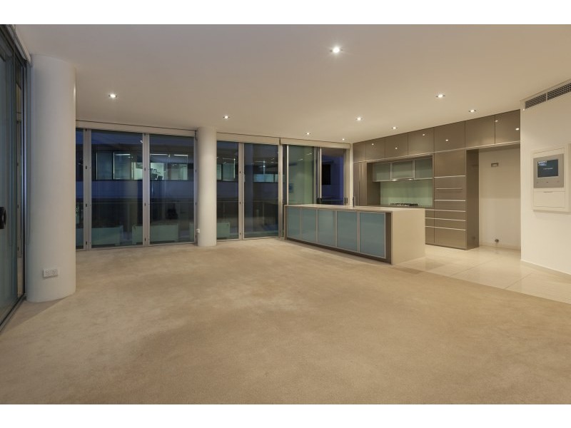 Unit 16/205 Coronation Drive, Milton QLD 4064