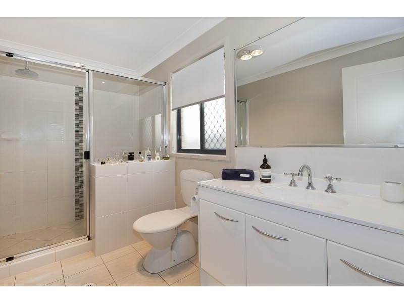 14 Dundee Crescent, Wakerley QLD 4154