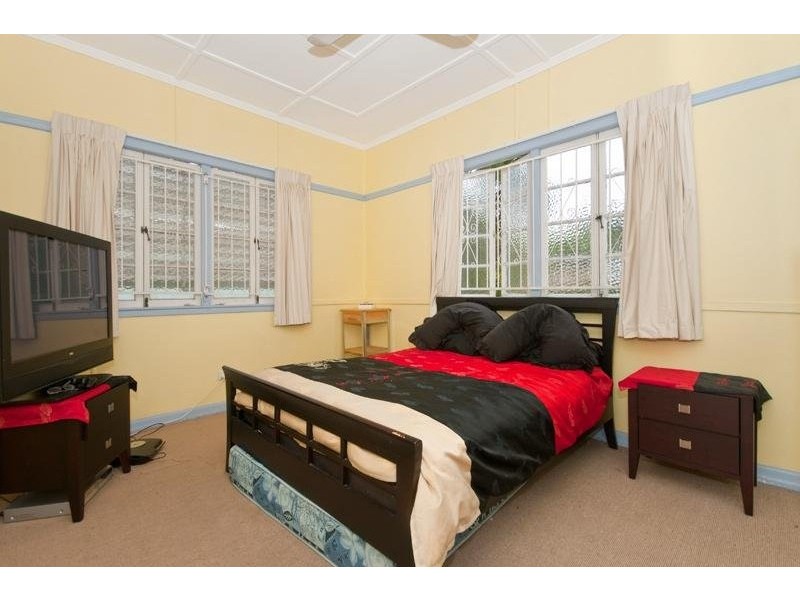 2 Gilston Street, Keperra QLD 4054