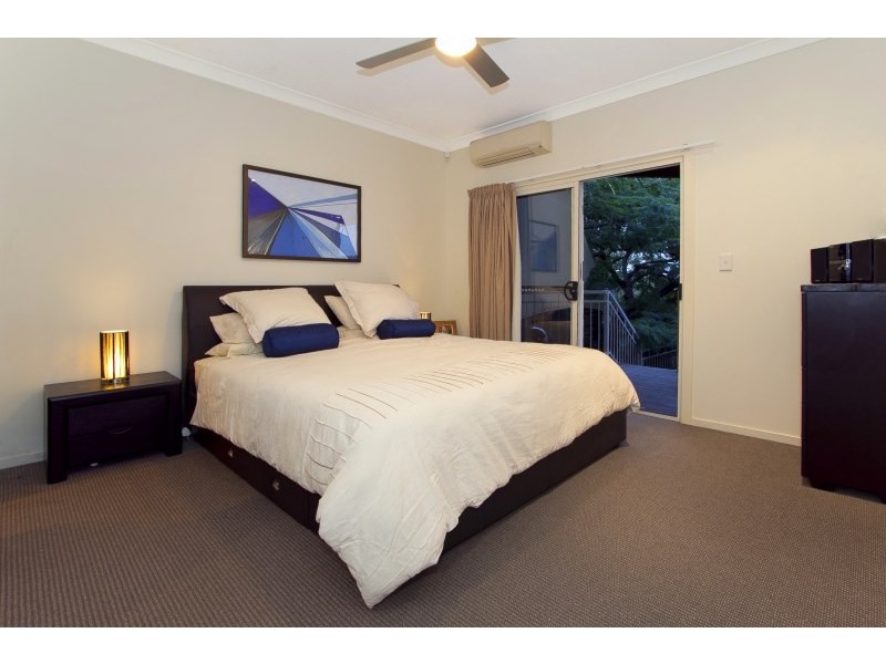 1/36 Wyndham Street, Herston QLD 4006