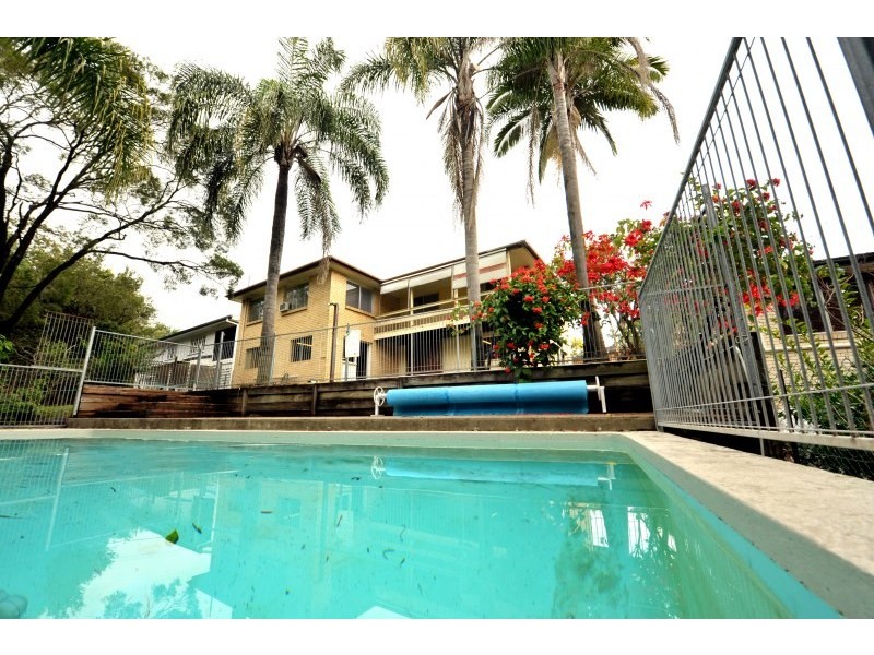 5 Kitching Street, Chapel Hill QLD 4069