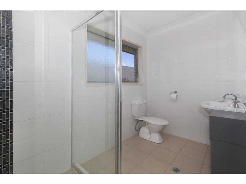 8 Everglades Street, Springfield Lakes QLD 4300