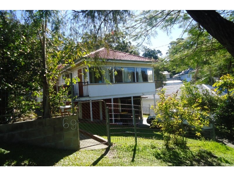 69 MacKay Terrace, Bardon QLD 4065