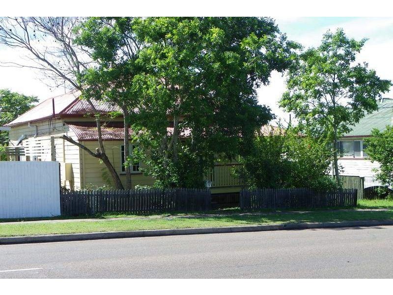 19 North Station Road, North Booval QLD 4304