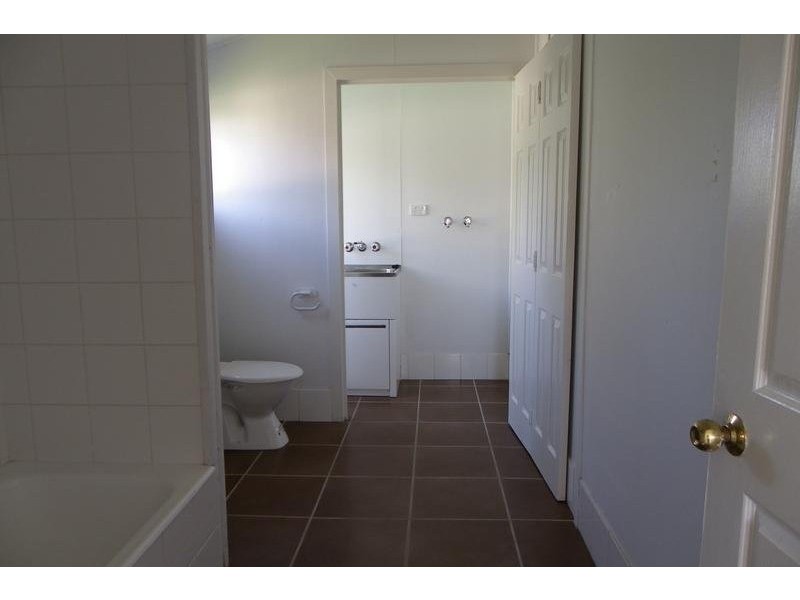 19 North Station Road, North Booval QLD 4304
