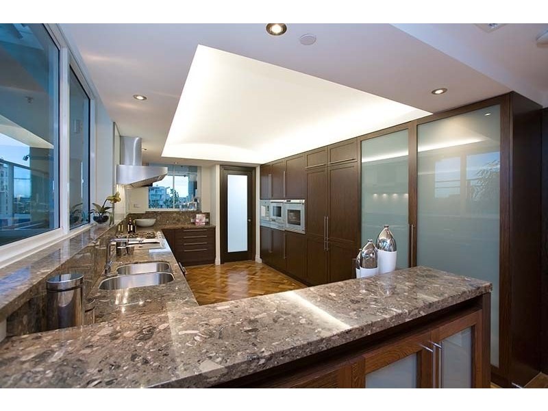 Unit 19e/39 Castlebar Street, Kangaroo Point QLD 4169
