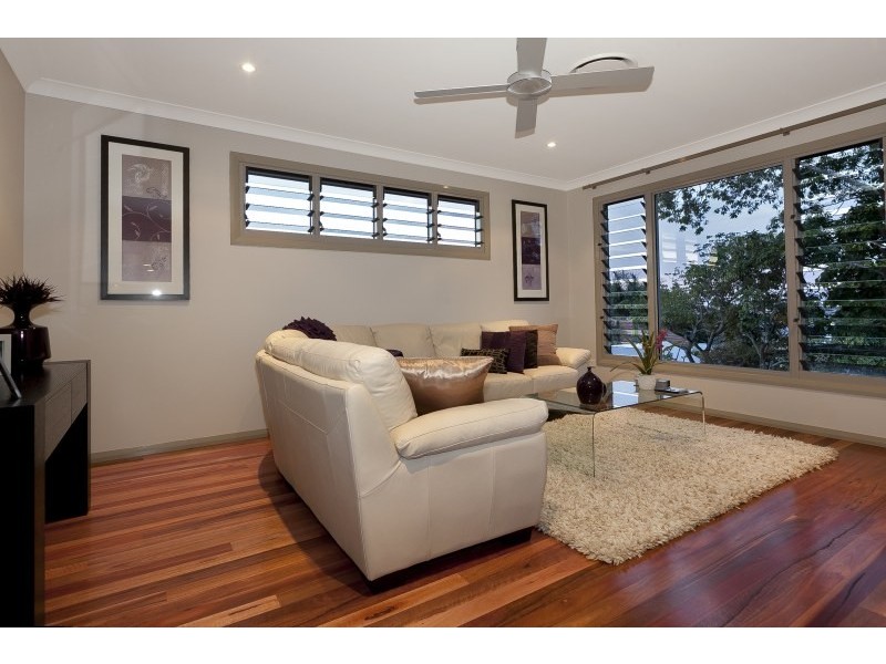 27 Kinmond Avenue, Wavell Heights QLD 4012