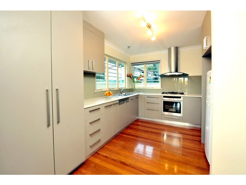 14 Maundrell Terrace, Chermside West QLD 4032