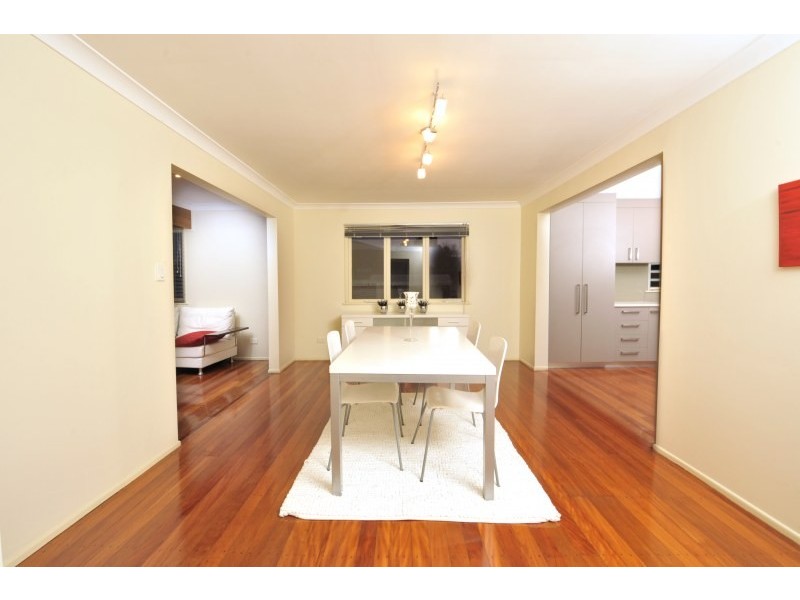 14 Maundrell Terrace, Chermside West QLD 4032