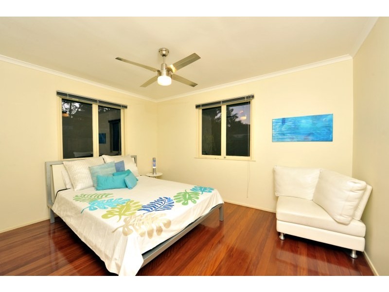 14 Maundrell Terrace, Chermside West QLD 4032