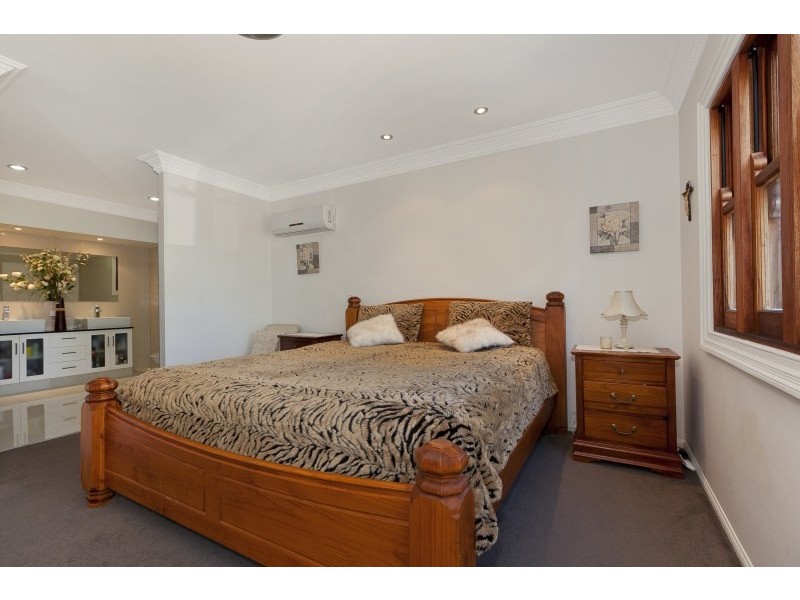 7 Roper Close, Westlake QLD 4074
