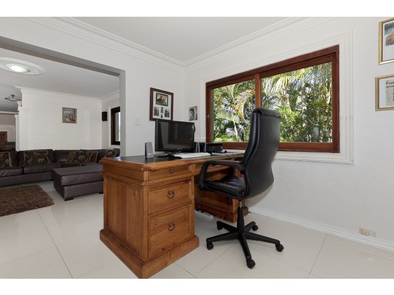 7 Roper Close, Westlake QLD 4074