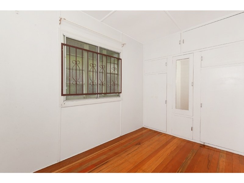 41 Agnew Street, Norman Park QLD 4170