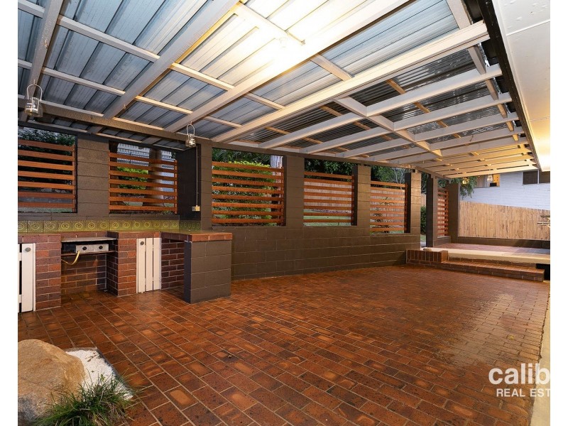 18 Woongarra Street, The Gap QLD 4061