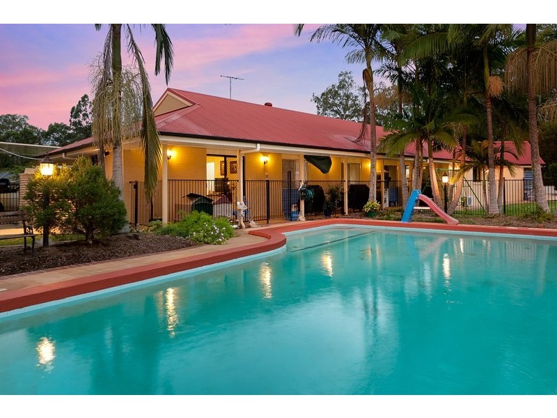 12 Endell Street, Bridgeman Downs QLD 4035