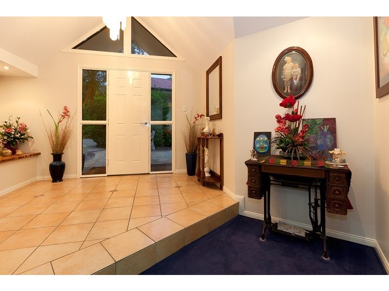 12 Endell Street, Bridgeman Downs QLD 4035