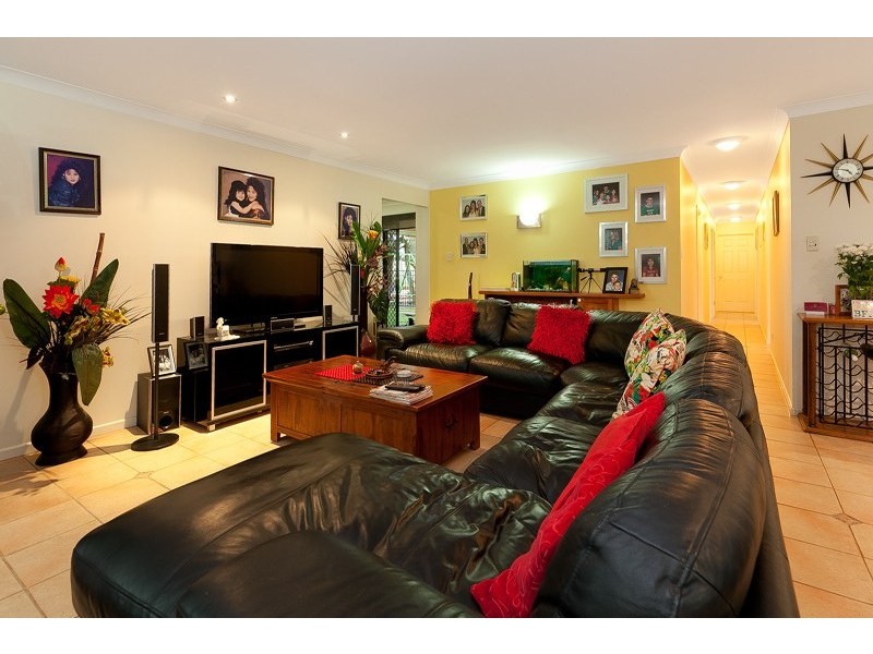 12 Endell Street, Bridgeman Downs QLD 4035