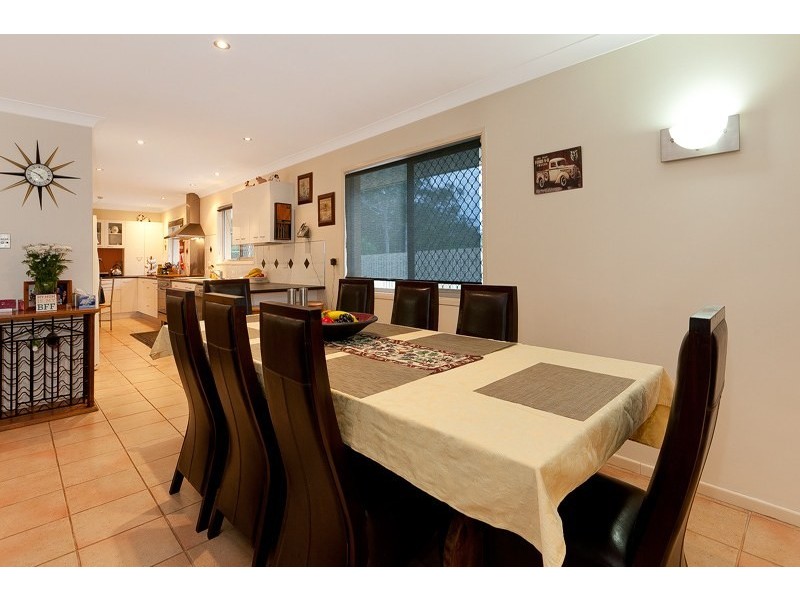 12 Endell Street, Bridgeman Downs QLD 4035