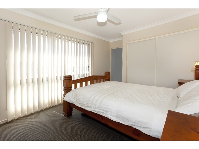8 Everglades Street, Springfield Lakes QLD 4300