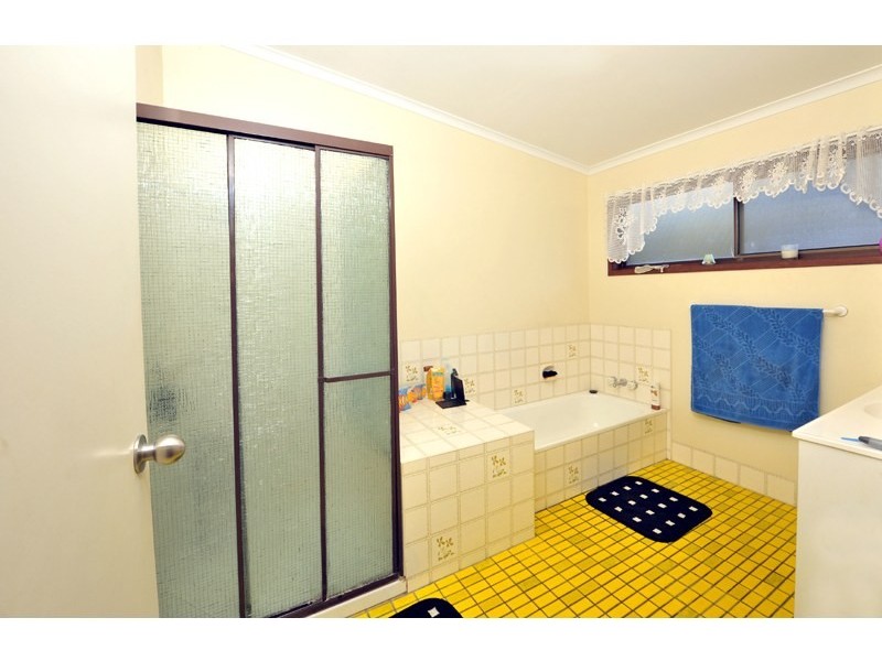31 Cloverdale Road, Doolandella QLD 4077