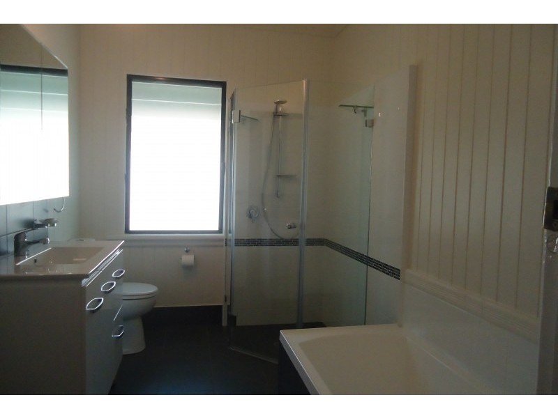 22 Quinn Street, Toowong QLD 4066