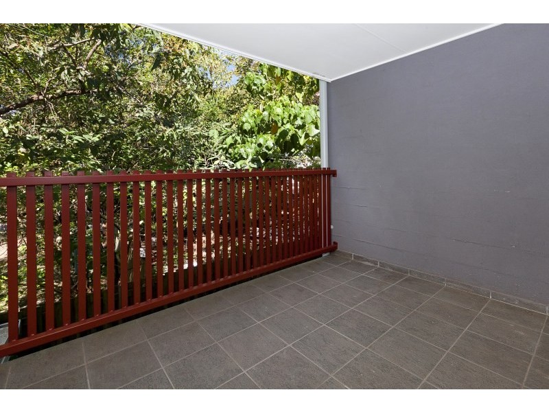 Unit 4/126 Turner Street, Scarborough QLD 4020