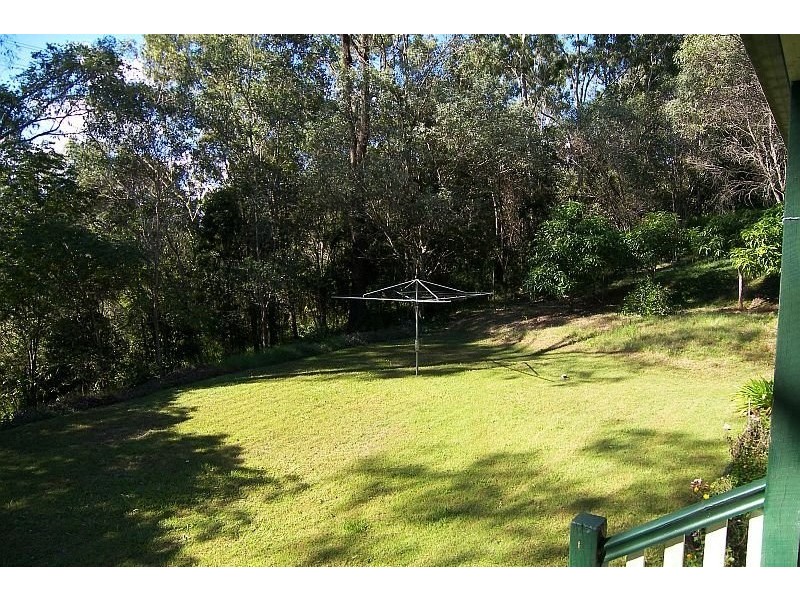 39 Riversleigh Road, Bellbowrie QLD 4070