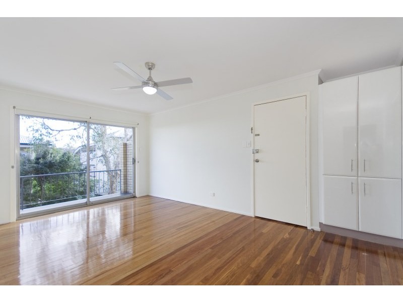 Unit 4/14 Biran Street, Coorparoo QLD 4151