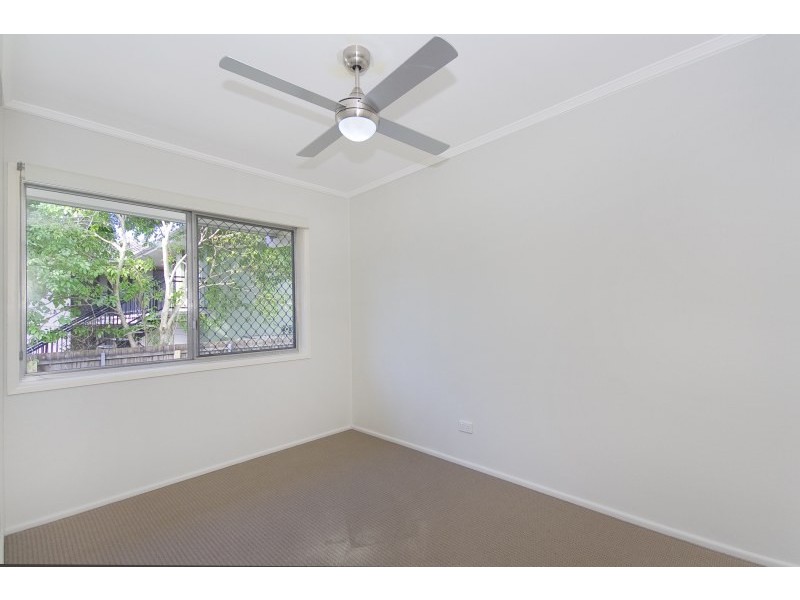 Unit 4/14 Biran Street, Coorparoo QLD 4151