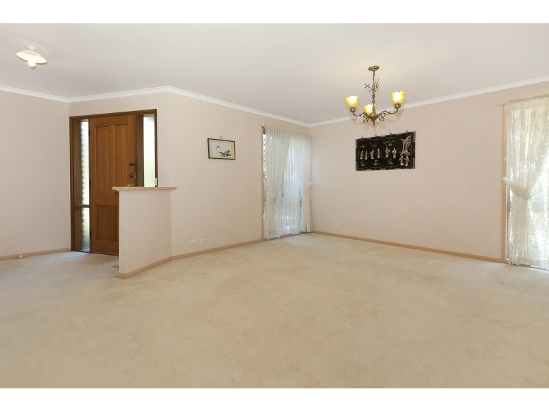 20 Mirbelia Street, Kenmore Hills QLD 4069