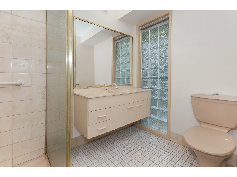 20 Mirbelia Street, Kenmore Hills QLD 4069