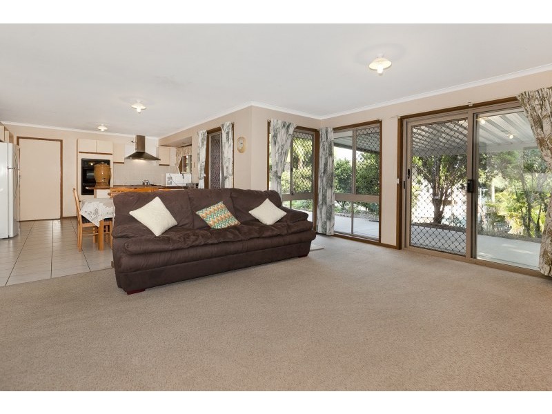 20 Mirbelia Street, Kenmore Hills QLD 4069