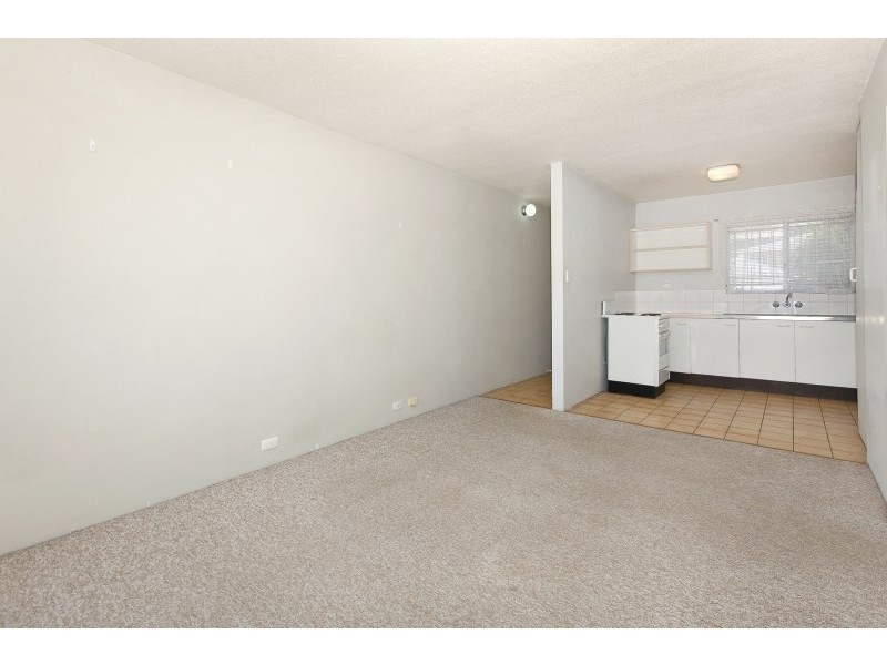 Unit 9/179 Kennigo Street, Spring Hill QLD 4000