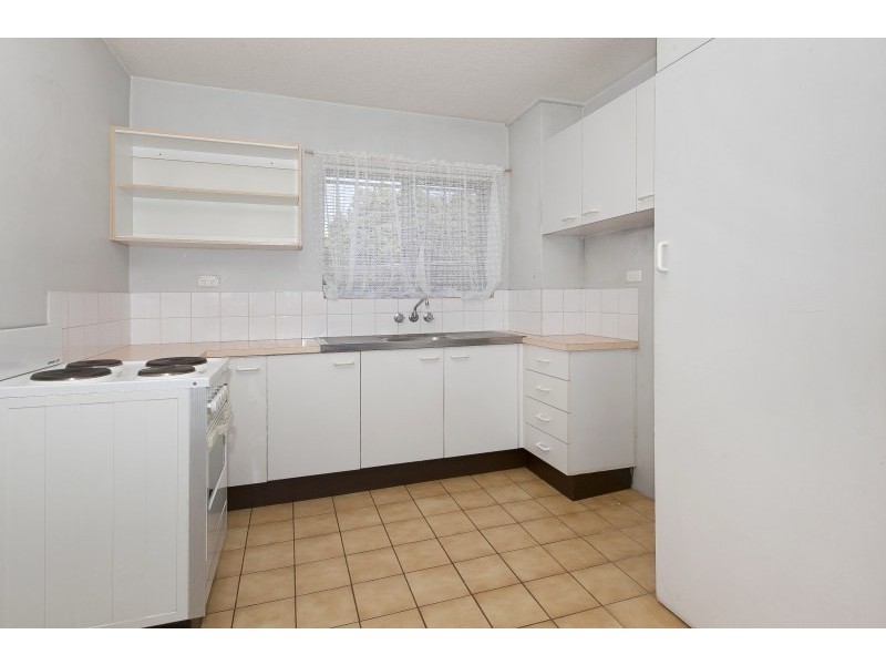 Unit 9/179 Kennigo Street, Spring Hill QLD 4000