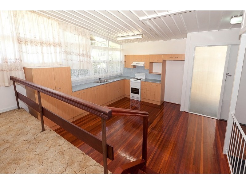 52 Stanley Road, Camp Hill QLD 4152