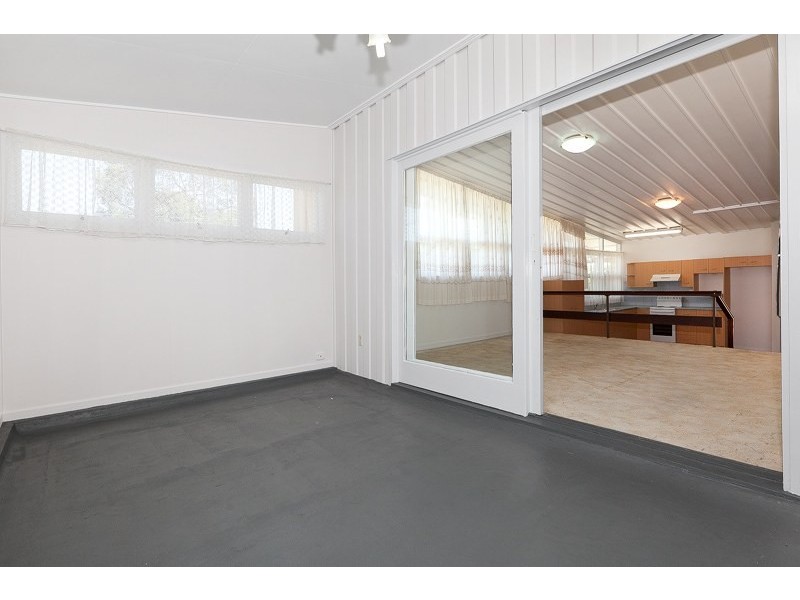 52 Stanley Road, Camp Hill QLD 4152