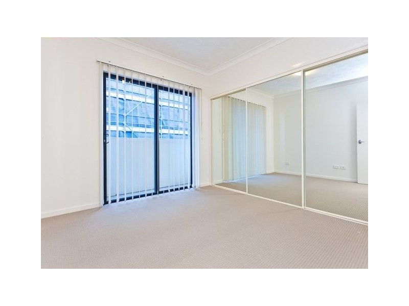 Unit 11/120 Commercial Road, Teneriffe QLD 4005