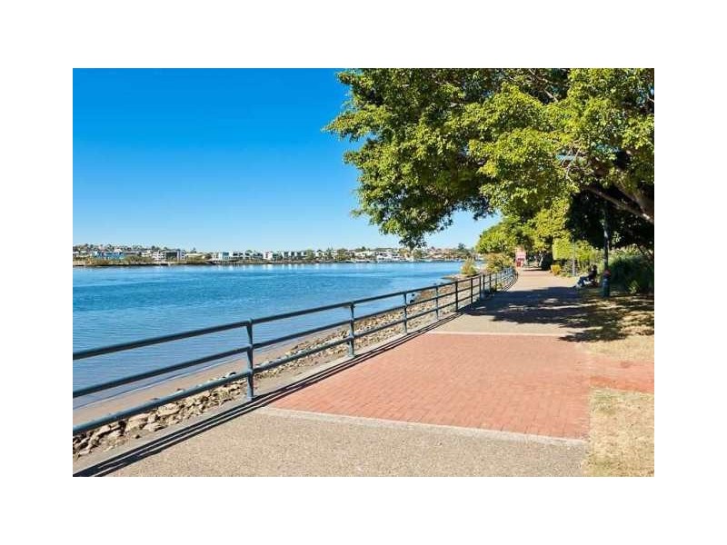 Unit 11/120 Commercial Road, Teneriffe QLD 4005