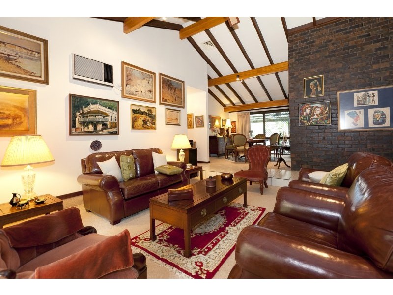 3 Conebush Crescent, Bellbowrie QLD 4070